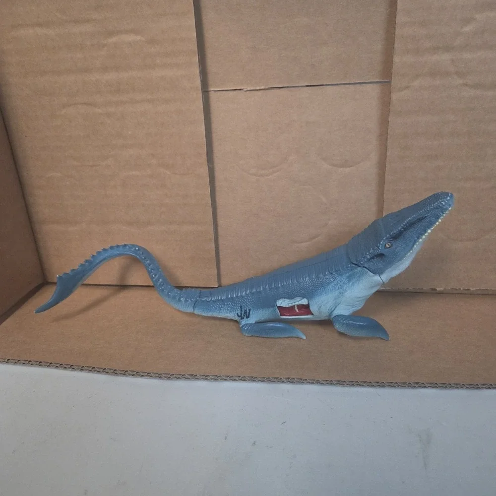 HASBRO‎ JURASSIC WORLD MOSASAURUS BATTLE DAMAGED
